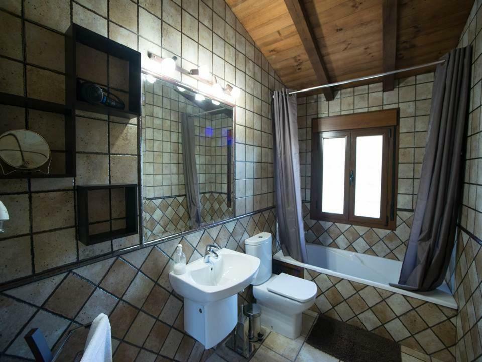 Casa Rural Apartamento Las Malpicas Наваконсехо Екстер'єр фото